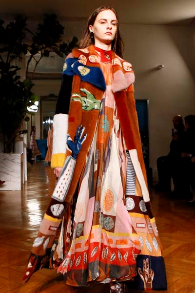 VALENTINO ROMANTİZMİ