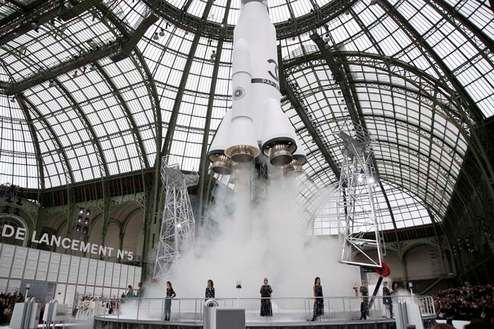 GRAND PALAISDE CHANEL FÜZESİ