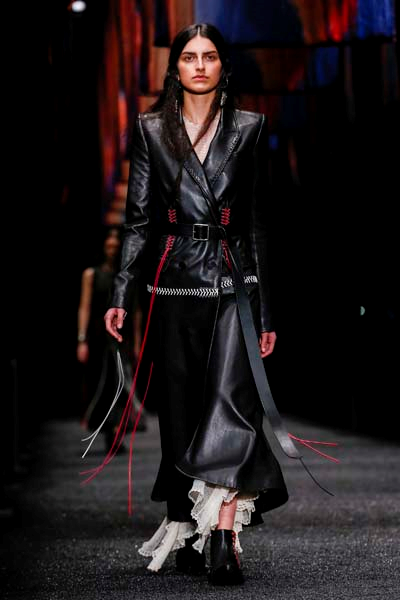 SİHİR VE MİSTİSİZM