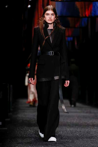 SİHİR VE MİSTİSİZM