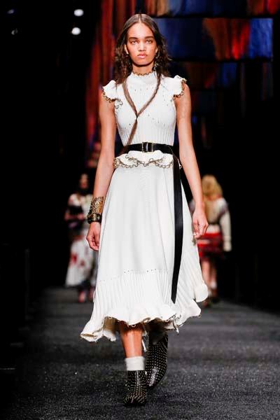 SİHİR VE MİSTİSİZM