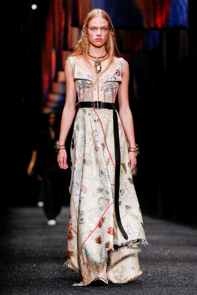 SİHİR VE MİSTİSİZM