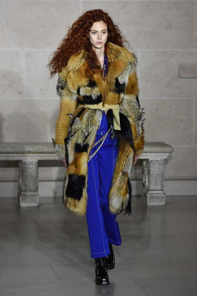 PARİS MODA HAFTASI SONA ERDİ