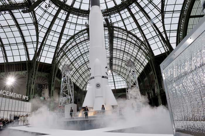 CHANEL DEFİLESİNDE ÖNE ÇIKANLAR