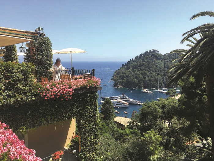 MİNA BAŞARANIN LÜKSLERİ