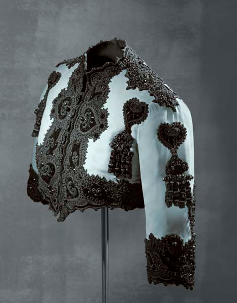 KADIN SİLÜETİNİN DEVRİMİ