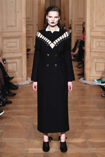 MBFWI İKİNCİ DEFİLESİ BURÇE BEKREK