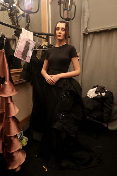 ÖZLEM SÜER BACKSTAGE