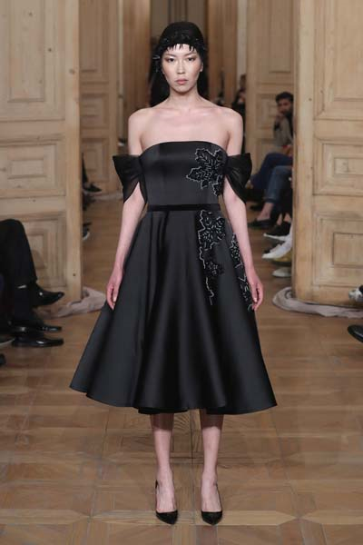 NİHAN PEKER DEFİLESİNDEN ÖZEL KARELER