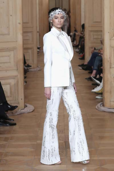 NİHAN PEKER DEFİLESİNDEN ÖZEL KARELER