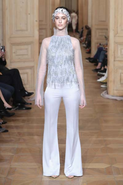 NİHAN PEKER DEFİLESİNDEN ÖZEL KARELER