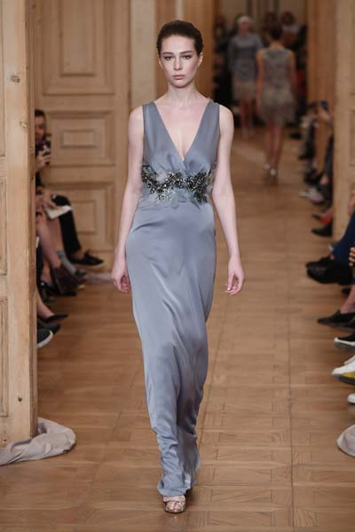 NİHAN PEKER DEFİLESİNDEN ÖZEL KARELER