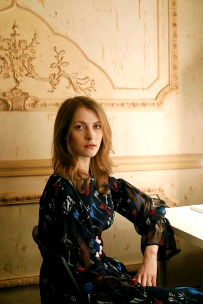 İKİNCİ GÜN MEHTAP ELAİDİ BACKSTAGE