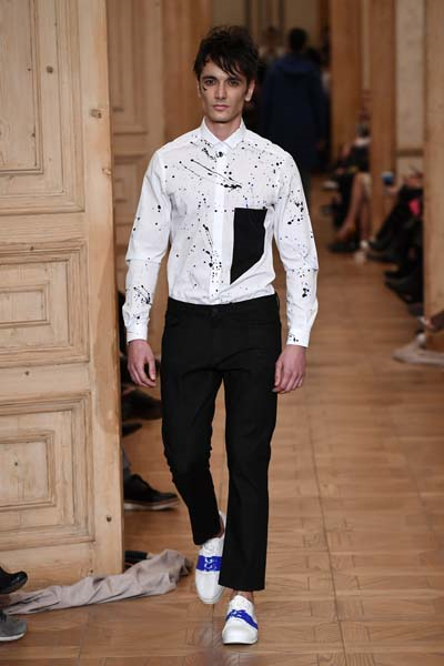 MBFWI ÜÇÜNCÜ GÜNÜ DEFİLESİ : NİYAZİ ERDOĞAN