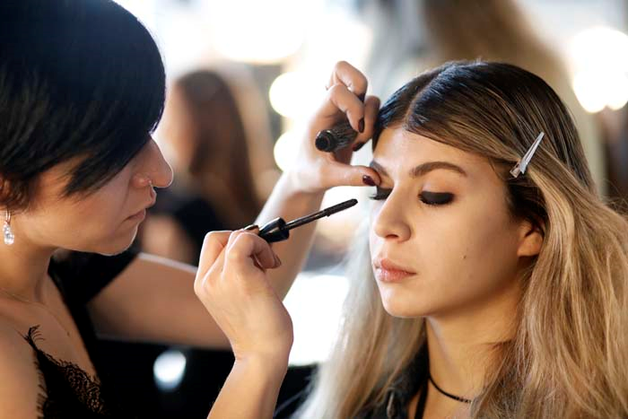 MERT ERKAN KULİS GÖRÜNTÜLERİ