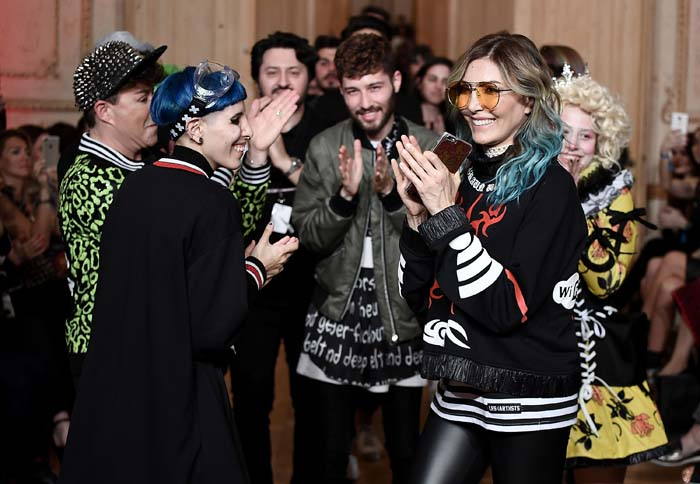 MBFWI EN RENKLİ DEFİLESİ DB BERDAN 