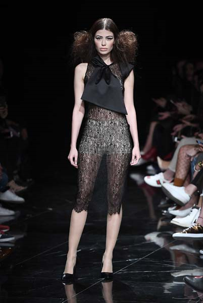 MERT ERKAN DEFİLESİNDEN ÖZEL KARELER