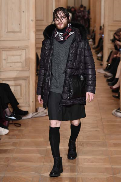 MBFWI ÜÇÜNCÜ GÜNÜ DEFİLELERİNDEN İLKİ : NEW GEN 