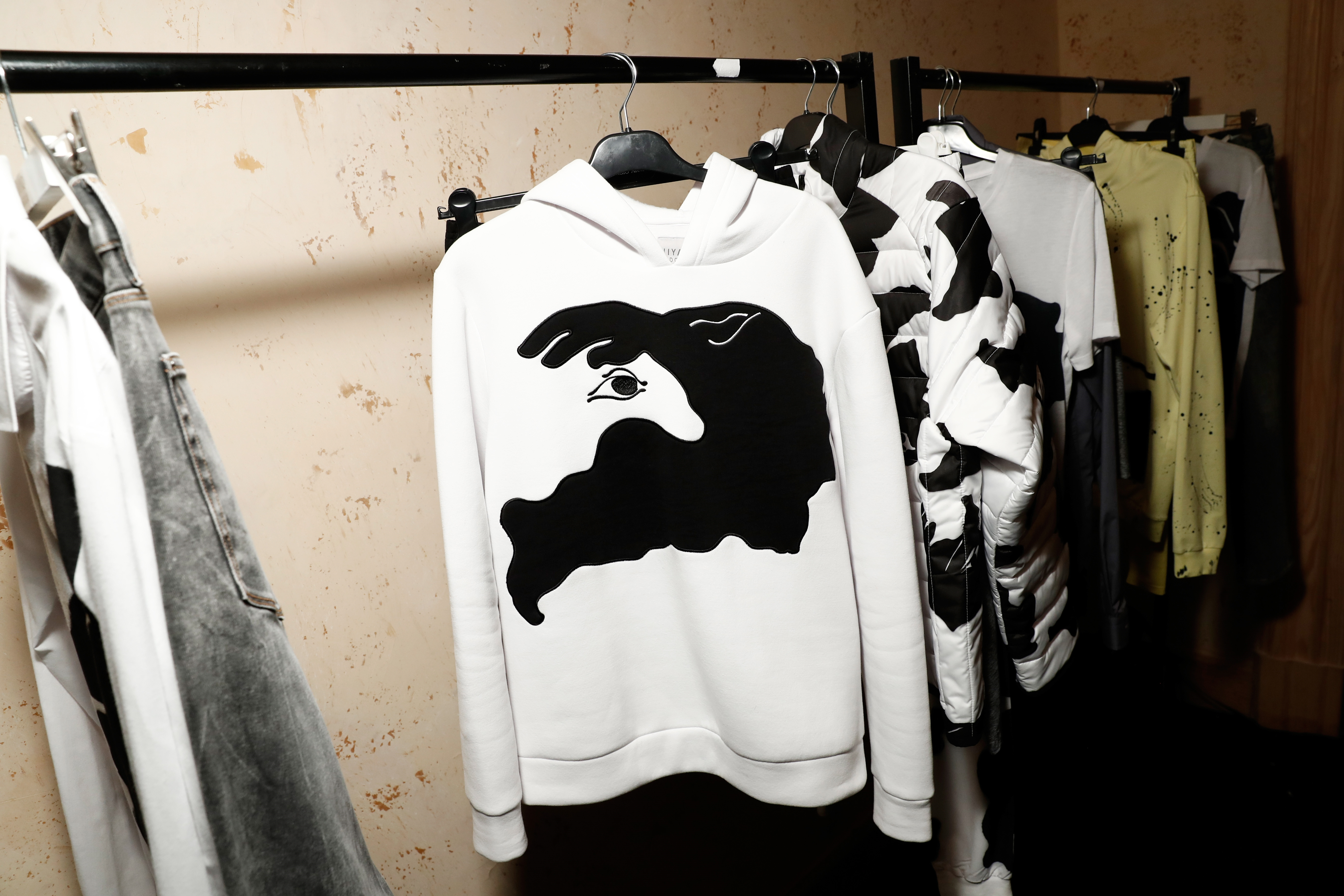 NİYAZİ ERDOĞAN BACKSTAGE