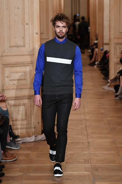 MBFWI ÜÇÜNCÜ GÜNÜ DEFİLESİ : NİYAZİ ERDOĞAN