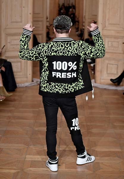 MBFWI EN RENKLİ DEFİLESİ DB BERDAN 