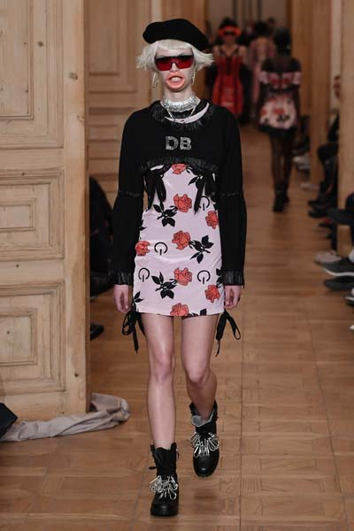 MBFWI EN RENKLİ DEFİLESİ DB BERDAN 