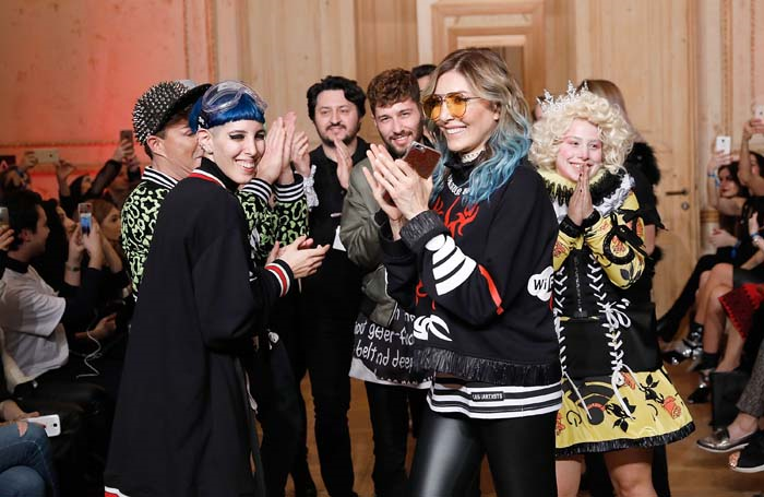 MBFWI EN RENKLİ DEFİLESİ DB BERDAN 