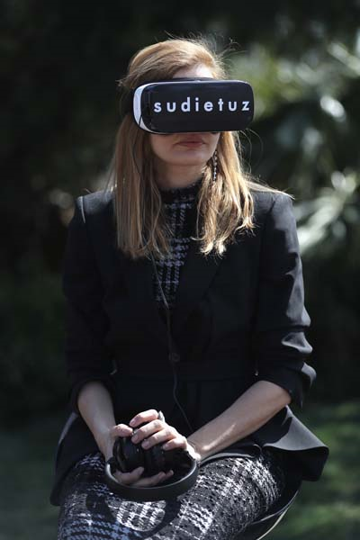 MODA HAFTASINA VRLI SUNUM SUDİ ETUZ