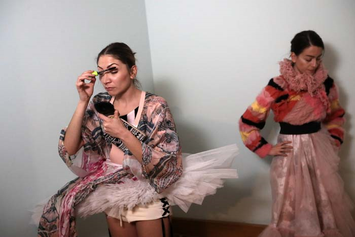 BASHAQUES DEFİLESİ BACKSTAGE