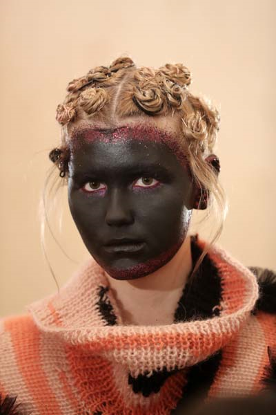 BASHAQUES DEFİLESİ BACKSTAGE