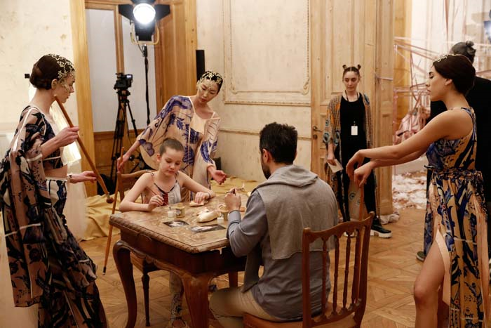 MBFWIUN EN ROMANTİK DEFİLESİ BASHAQUES