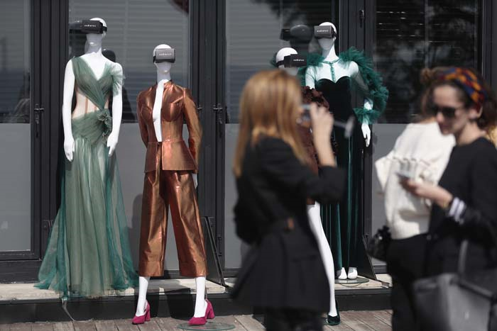 MODA HAFTASINA VRLI SUNUM SUDİ ETUZ