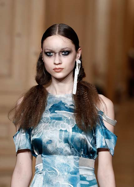 MBFWI SON DEFİLESİ TUBA ERGİN