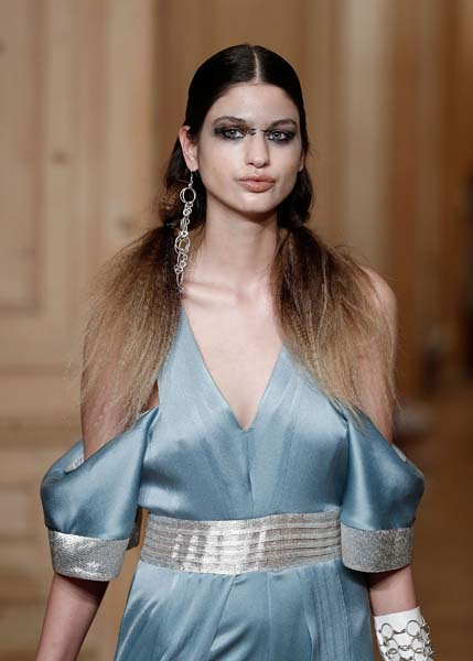 MBFWI SON DEFİLESİ TUBA ERGİN