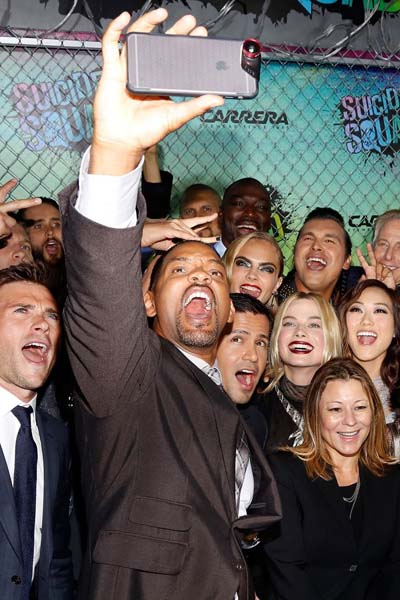 SELFIE DEDİĞİN ZOR AMA İMKANSIZ DEĞİL