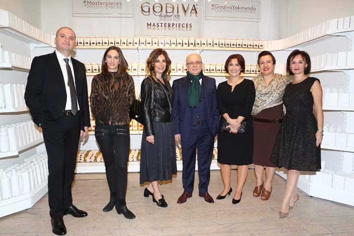 İŞ VE SANAT BİR ARADA