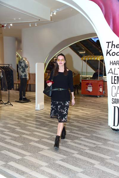 AKMERKEZDE ALIŞVERİŞ