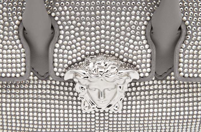 VERSACE, HONG KONGDA MAĞAZA AÇTI