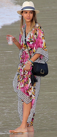 ŞAPKA MEVSİMİ AÇILIYOR