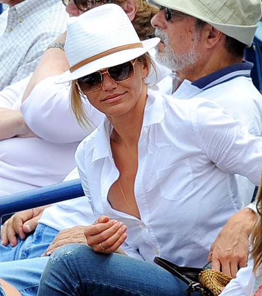 ŞAPKA MEVSİMİ AÇILIYOR