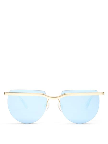 GÖZLÜKSÜZ FESTİVAL OLMAZ