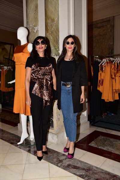 TROPİKAL ETKİLİ YENİ KOLEKSİYON