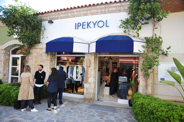 ALAÇATI OT FESTİVALİ İLE ALAÇATI SEZONU AÇILDI