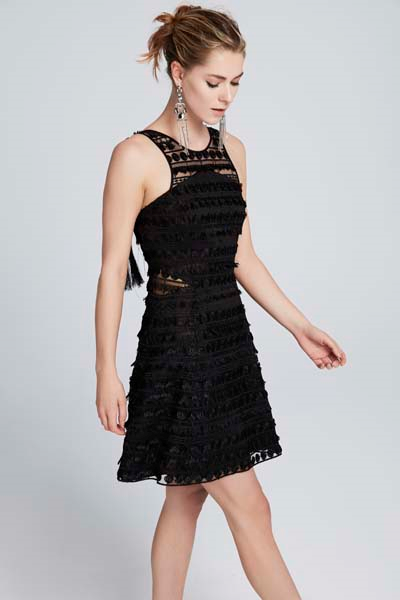 DÜĞÜN KIYAFETLERİ