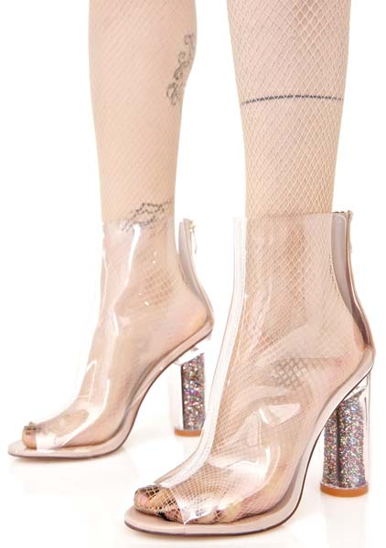 ŞEFFAF AYAKKABI TRENDİ