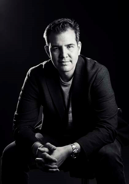 SÜRREALİST FOTOĞRAF SERGİSİ