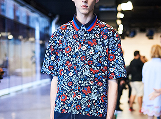 ERKEK MODASINDA ÇİÇEK ETKİSİ