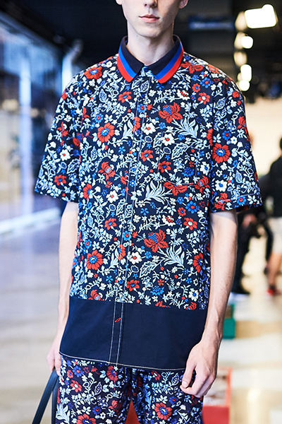 ERKEK MODASINDA ÇİÇEK ETKİSİ