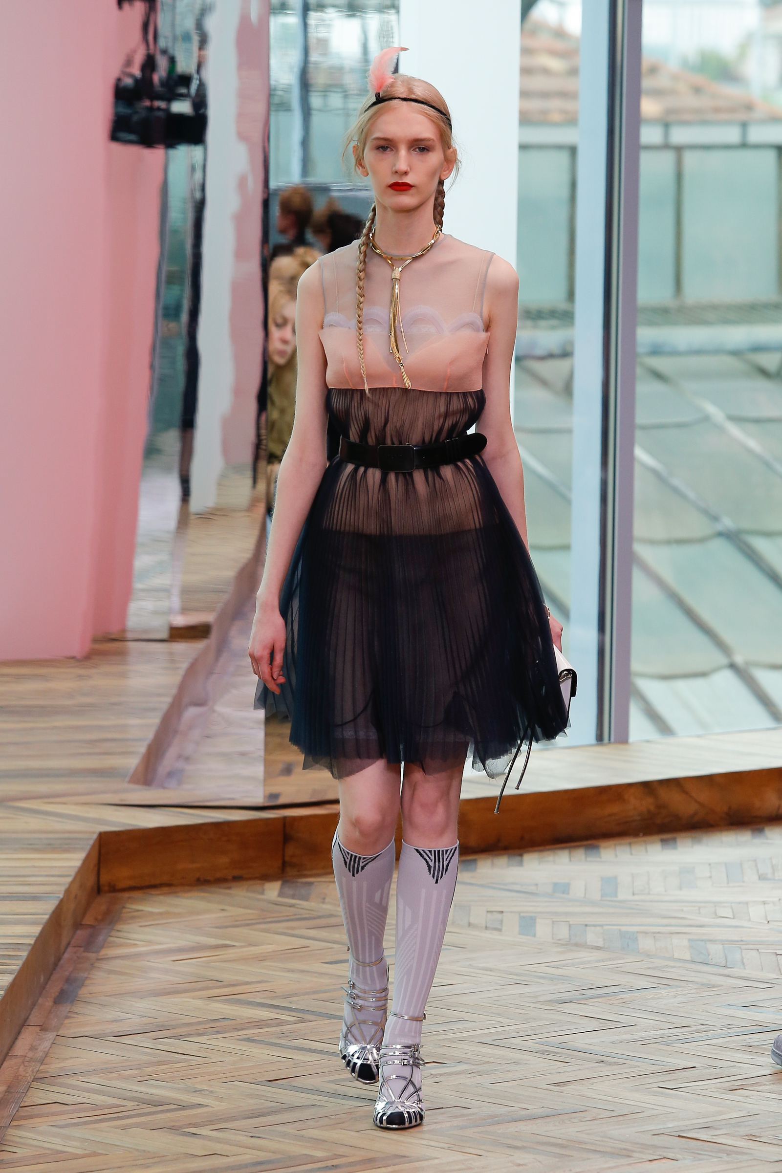 MİLANODA PRADA RESORT DEFİLESİ