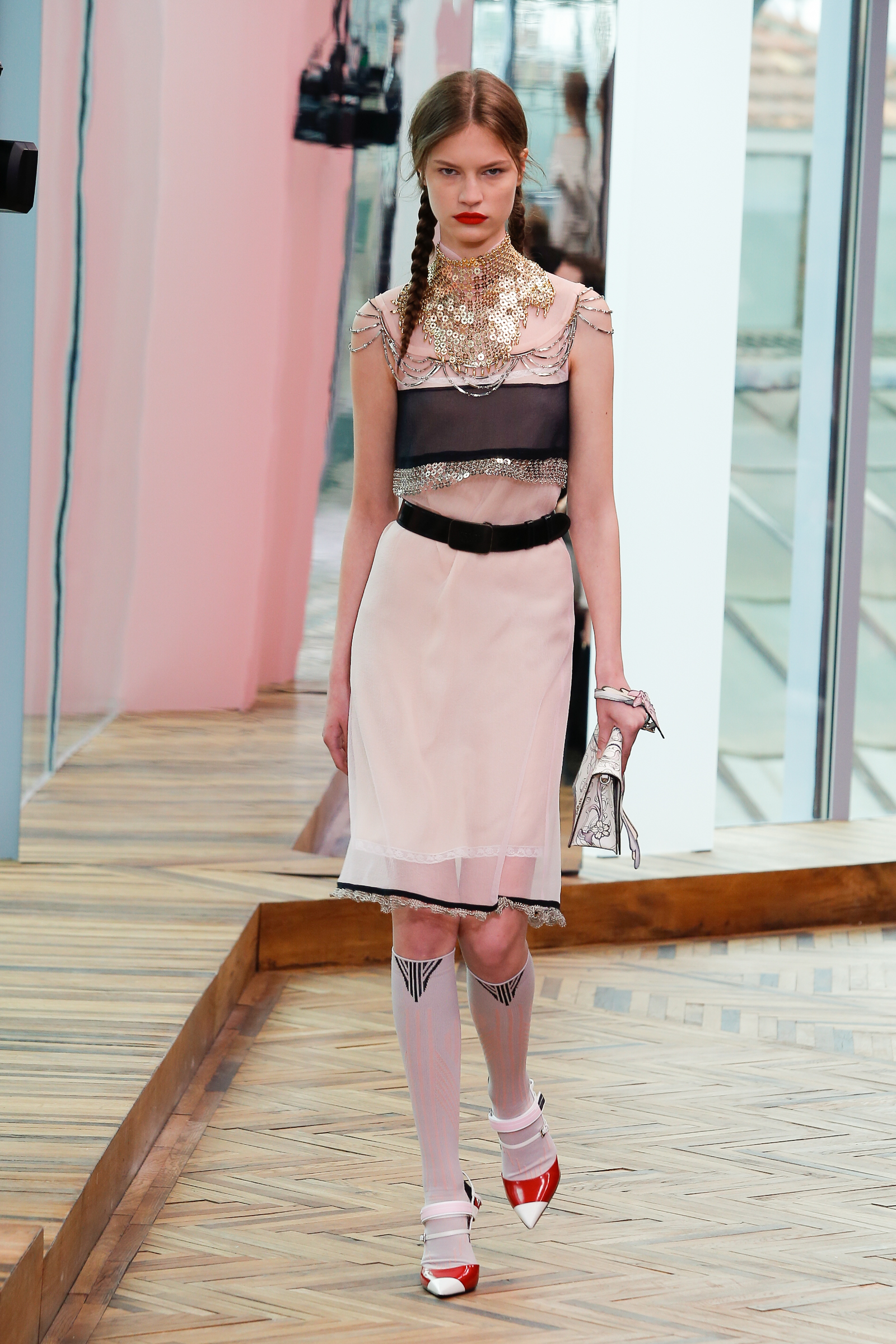 MİLANODA PRADA RESORT DEFİLESİ